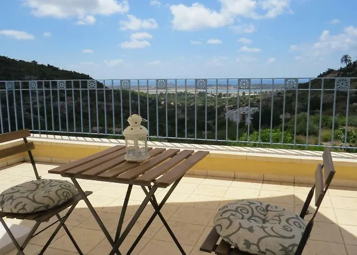 Artsea Studio Apartment With Sea View